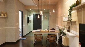 تناول الطعام