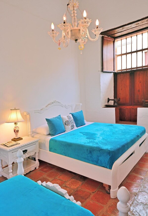 1 bedroom, iron/ironing board, bed sheets