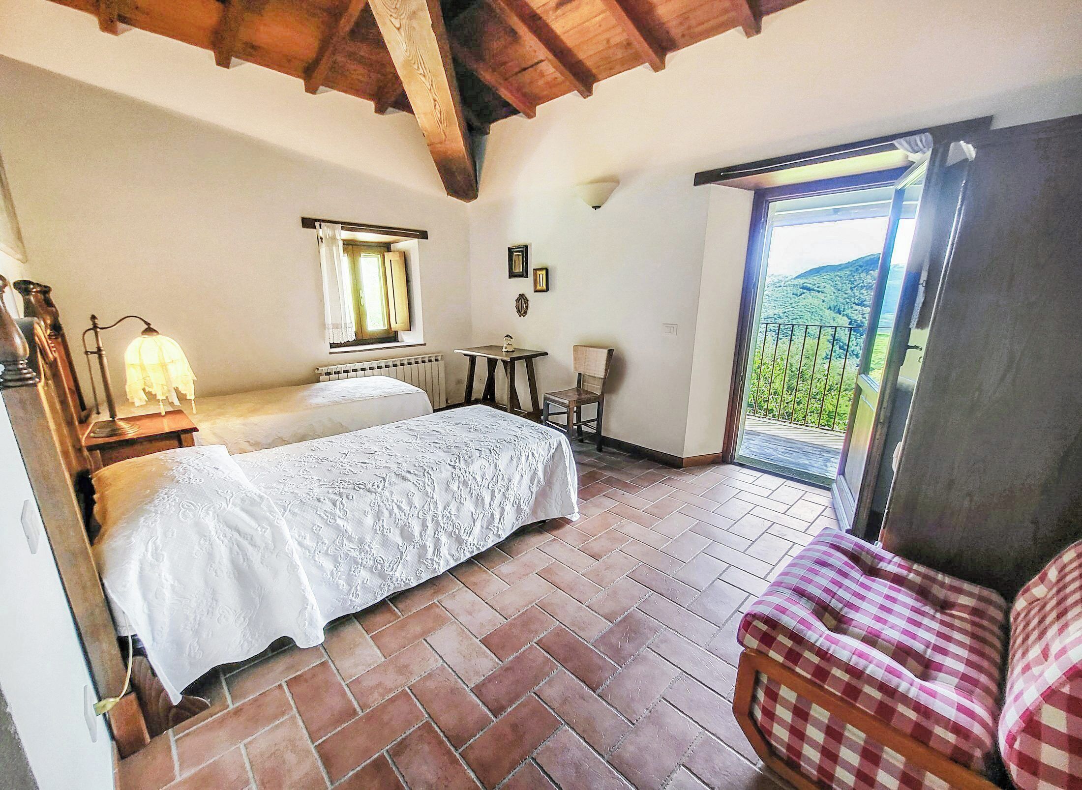 5 chambres, fer et planche à repasser, accès Internet, draps fournis