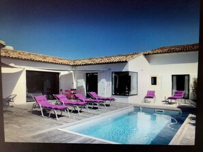 Piscine extérieure, piscine chauffée