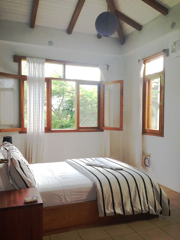 2 bedrooms, desk, travel crib, free WiFi