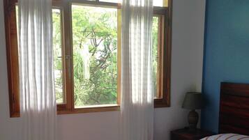 2 habitaciones, escritorio, cuna de viaje y wifi gratis