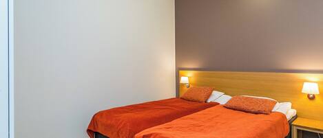 2 bedrooms, internet