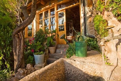 Roseta-talo 8 hengelle