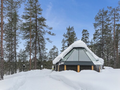 Arctic light hut by Interhome