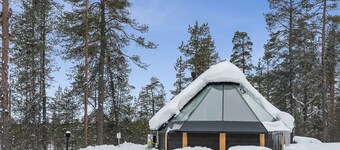 Arctic light hut by Interhome