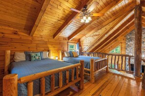 3 bedrooms, iron/ironing board, free WiFi, bed sheets - Bobcat Bluff-Hocking Hills State Park-Covered Hot Tub-Firepit-Pool Table-WiFi  (Logan)