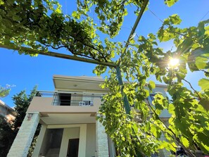Exterior - Charming 3-bed Apartment in Vlore (Vlorë)