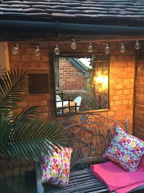 Terrace/patio - Self Contained 2 bedroomed former 15th Chapel (Heathfield)