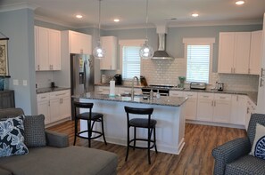 Fridge, microwave, oven, stovetop - Stunning! 4BR/3Ba (sleeps 10) with SwimSpa, Elevator and Pets Welcome (Carolina Beach)