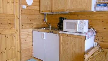 Kühlschrank, Mikrowelle, Kochgeschirr/Geschirr/Besteck