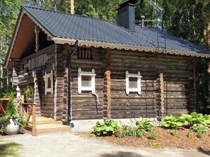 Unclassified image, 3 of 27, button - Matruusin majakka by Interhome (Tohmajärvi)