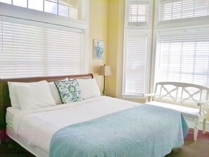 8 bedrooms, iron/ironing board, WiFi, bed sheets