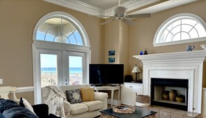 テレビ、ステレオ