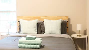 3 bedrooms, iron/ironing board, free WiFi, bed sheets