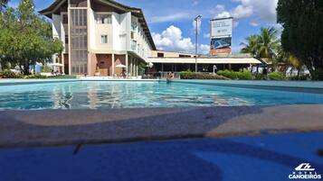 Piscina externa