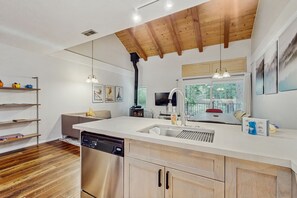 Interior - Cute condo with shared pool, hot tub and tennis (Carnelian Bay)