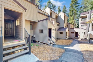 Exterior - Cute condo with shared pool, hot tub and tennis (Carnelian Bay)