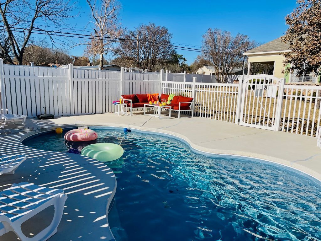 PrivatePool/HT, Firepit,3 Bath, Bachelorettes,15minwalk/3 minwalk,DWTN,Toys,games,