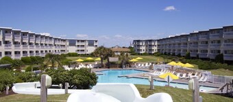 “Shorely Anchored” DIRECT OCEAN FRONT Top Floor! Beautifully Renovated!