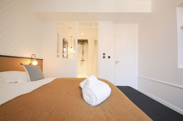 2 عدّة غرف نوم