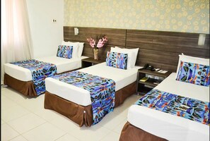 Minibar, caja fuerte, wifi gratis y ropa de cama