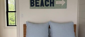 Romantic Waterfront Home "Sea Thistle" walk to Block Island ferry