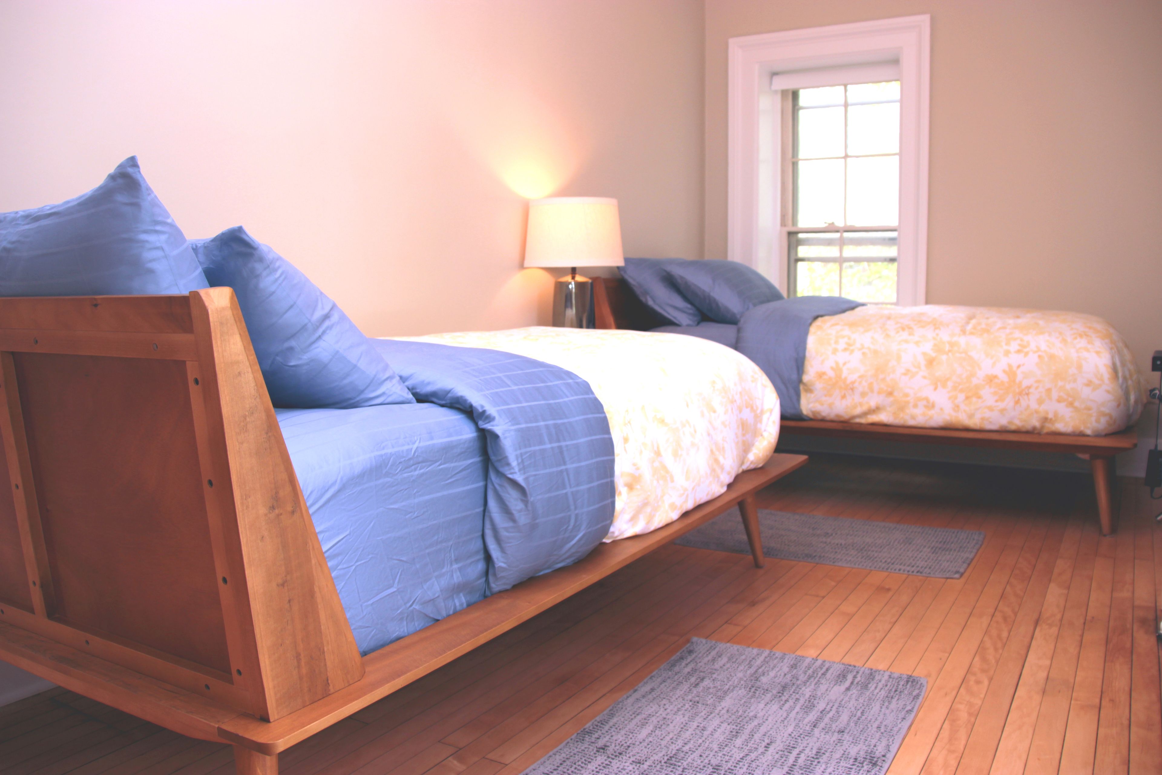 economy room | free wifi