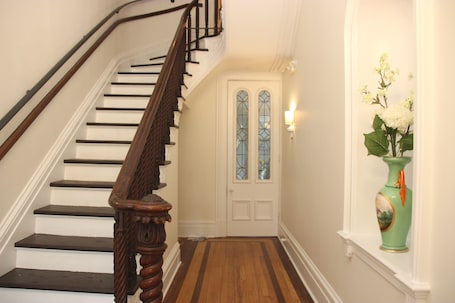 Staircase. Governor's Mansion Inn