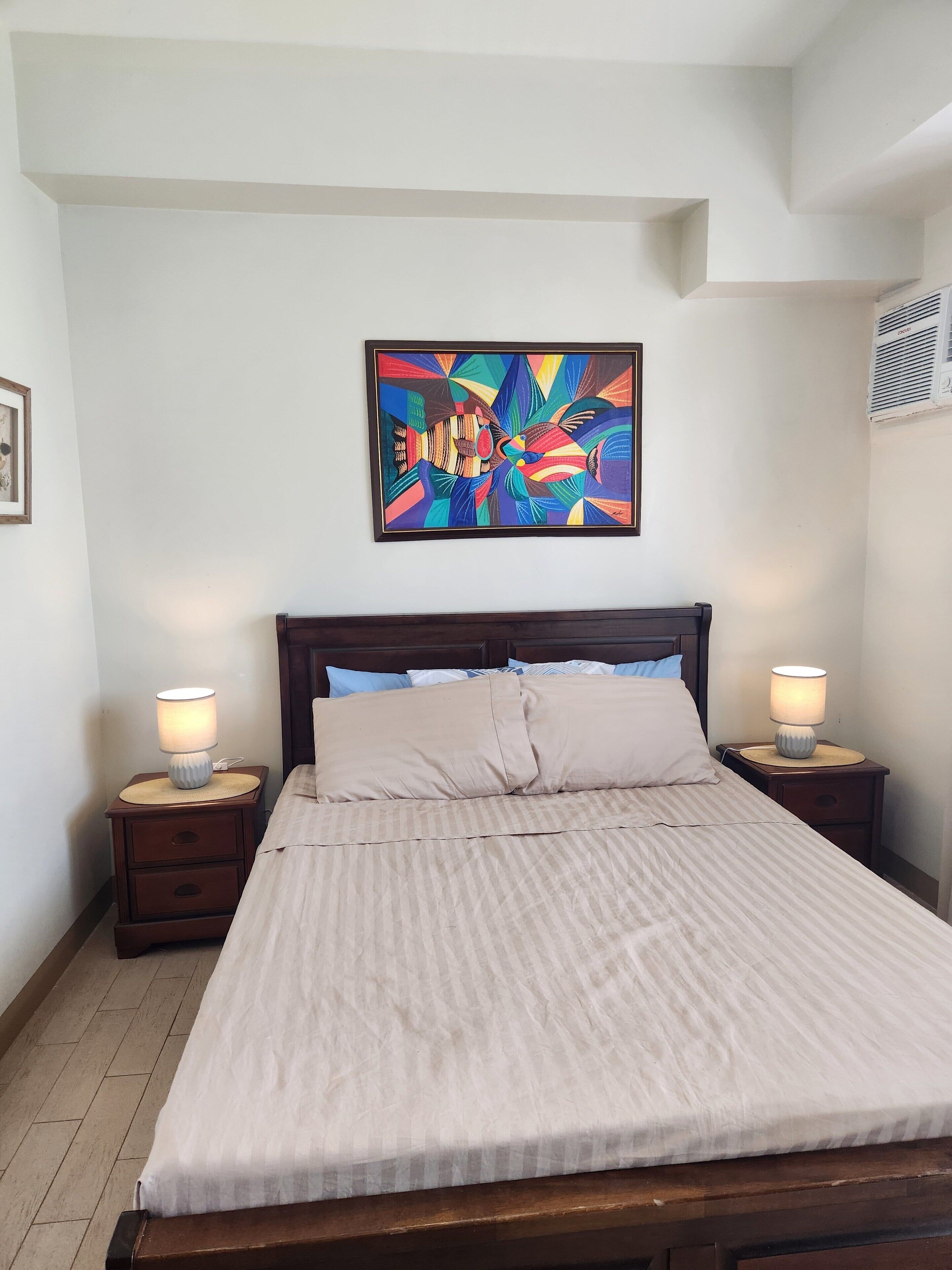 City Condo with 2 Bathroom | 2 bedrooms, Egyptian cotton sheets, premium bedding, down comforters