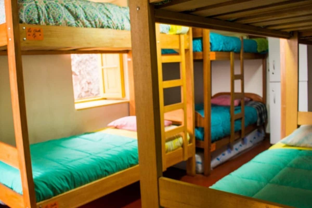 Dormitorio compartido, dormitorio mixto (8 Beds) | Wifi gratis y ropa de cama