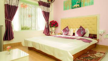 In-room safe, desk, free WiFi, bed sheets