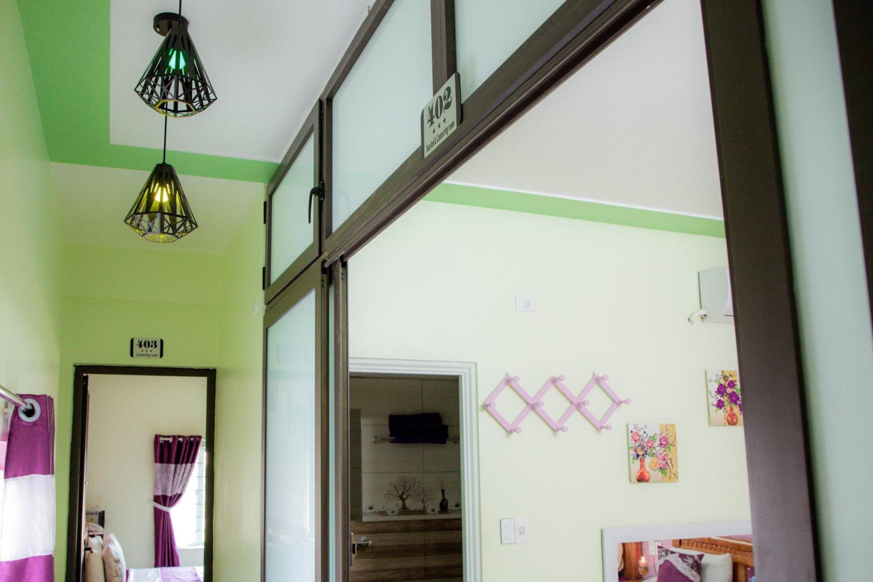 المنشأة من الداخل