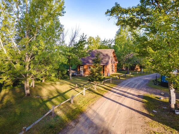 Property grounds - Deer Ridge Resort (Ely)