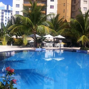 Indoor pool, a heated pool - LUXURIOUS 2-BEDROOM APARTMENT WITH 7 SWIMMING POOLS! RPT2. 12X INTEREST-FREE INSTALLMENTS! VERY COMFORTABLE (Caldas Novas)