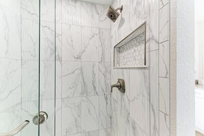 Combined shower/bathtub, hair dryer