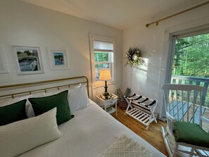 4 bedrooms, in-room safe, desk, iron/ironing board