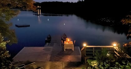 Beautiful isolée magnifique chalet au bord du lac sur 62 acres, sauna, wi,