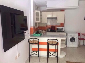 Fridge, microwave, oven, stovetop - Beautiful apartments (Kantaoui)