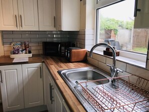 Hus, privat bad (4 Bedroom) | Restaurant