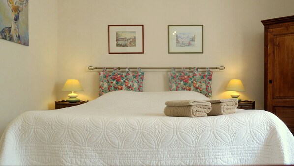 1 bedroom, WiFi, bed sheets