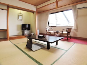 Room - Kyotango Emidokoro Kaiko (Kyotango)