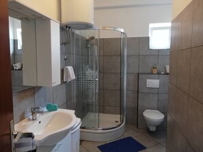 Apartment, Sea View (Ani) | Bathroom