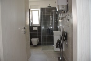 Apartment, Meerblick (Kate) | Badezimmer