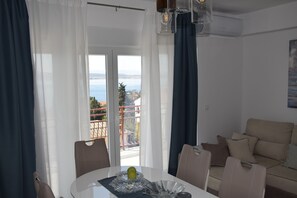 Apartment, Meerblick (Jakov) | Wohnbereich