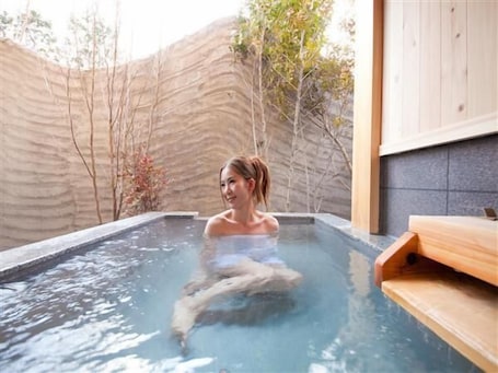 Pool. Iyashi no Yado Iroha