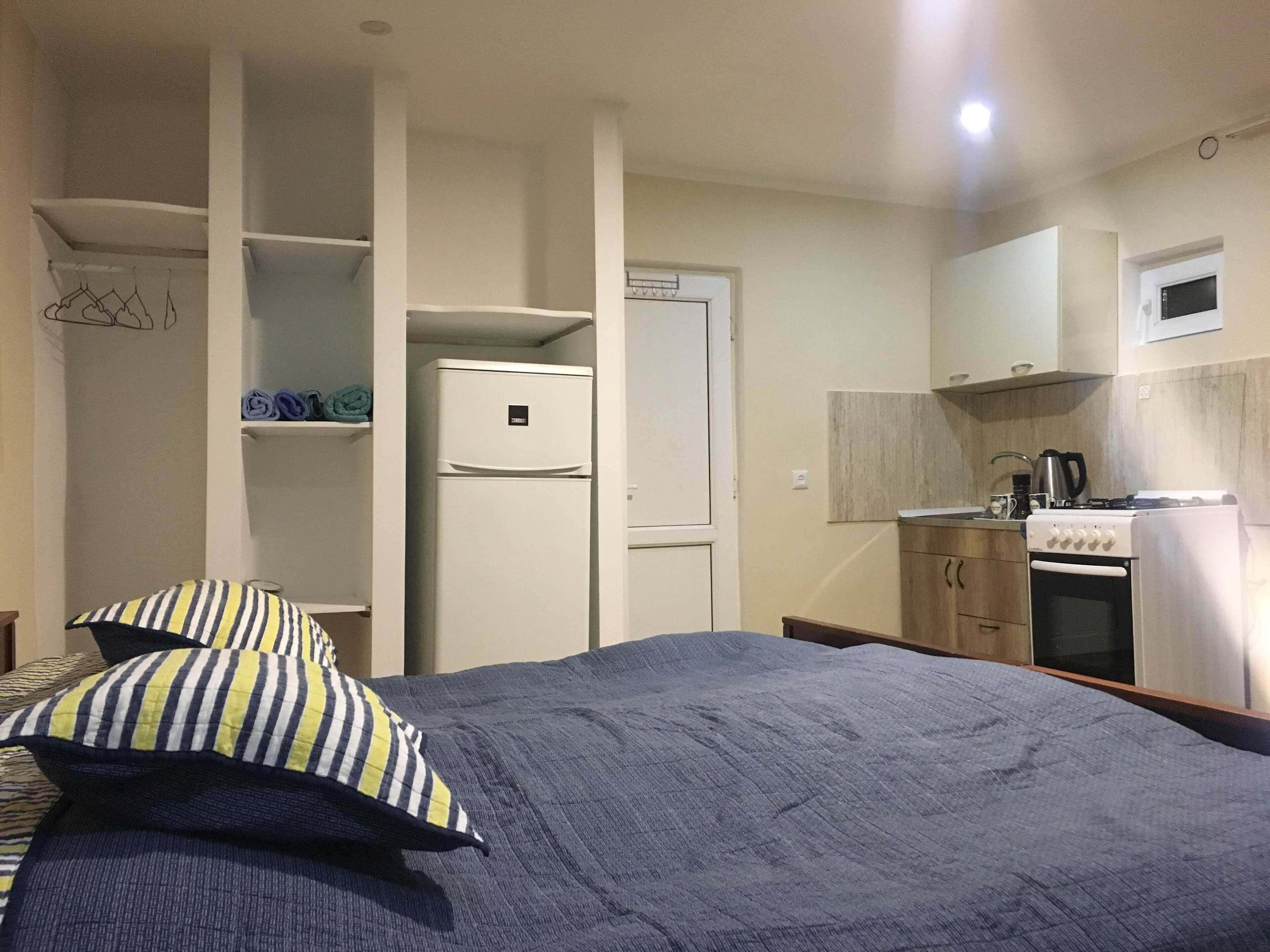 1 室のベッドルーム、WiFi (無料)