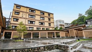 Exterior - Nakamuraya Ryokan (Kusatsu)