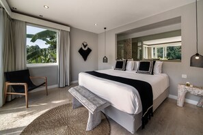 5 bedrooms, in-room safe, free WiFi