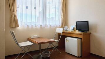 双人房, 无烟房 | 办公桌、熨斗/熨板、免费 WiFi、床单